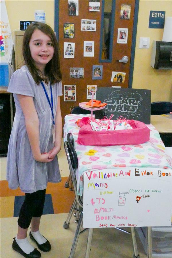 girl selling star wars valentine bookmarks